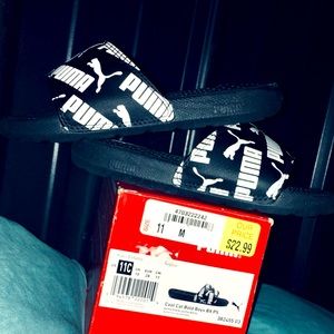 kids PUMA SLIDES. BRAND NEW
